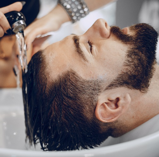 Мужская имиджевая стрижка с мытьем головы